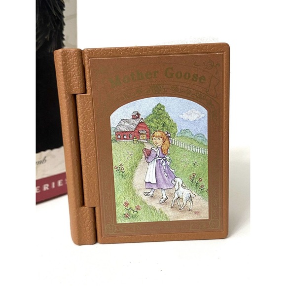 1996 Hallmark Ornament Mother Goose Mary Had A Little Lamb Book 4th in Series - Picture 6 of 7